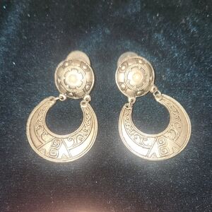 Stylish Silver-Tone Aztec Engraved Pearl Drop Earrings